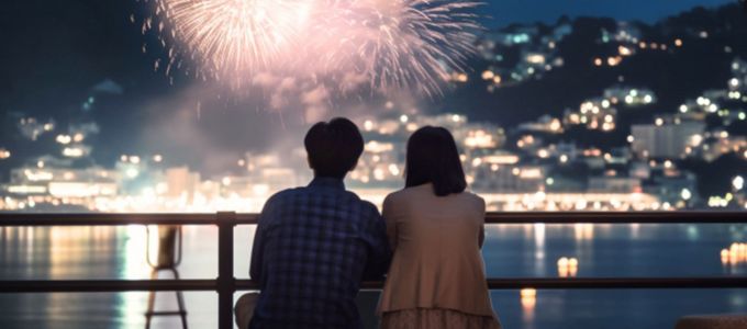 夜空に咲く一輪の花！見上げる二人の仲を深めるポイント！イメージ2