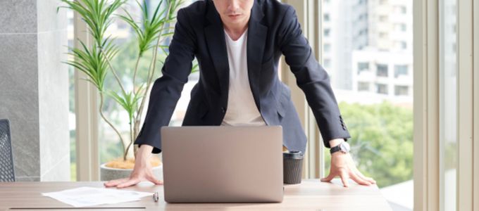 エリート男性も注目！VIO脱毛で清潔感アップ｜女性の意見から学ぶ恋愛戦略イメージ1