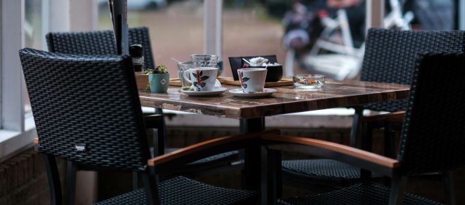 食事デートをしている最中に相手の女性にされたくない４つのことイメージ2